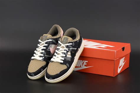Мужские кроссовки Nike SB Dunk Low Travis Scott (Найк Данк Тревис Скотт ...
