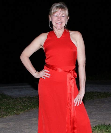 Champion Swinger Amanda Dressed 015 Porn Pic