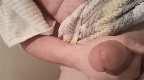 洗完澡后混蛋单人大鸡巴射精 Pornhub Gay