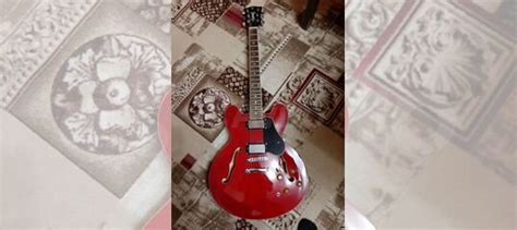 Продам электрогитару купить в Кемерово | Хобби и отдых | Авито