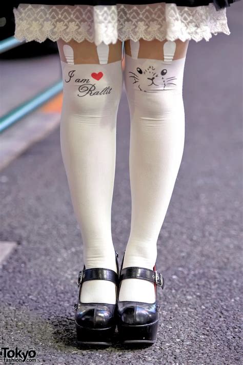 Japanese Gothic Lolita Street Style W Atelier Pierrot Nude N Rude Cat Purse Tokyo Fashion