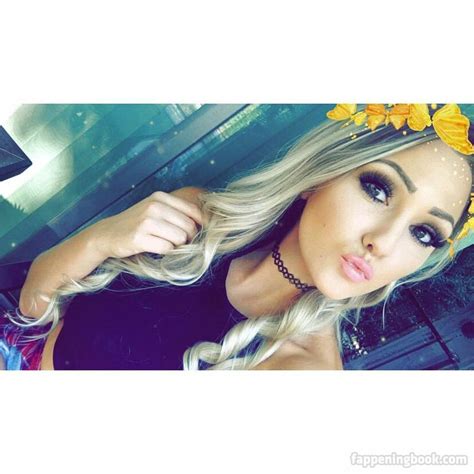 Amber BeIarski Baelarski Nude OnlyFans Leaks Fappening FappeningBook