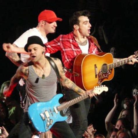 Hedley Tour Dates & Concert Tickets