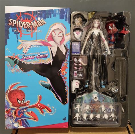 Hot Toys Spider Man Into The Spider Verse MMS576 Spider Gwen Spiderman Spiderverse Gwen Hobbies