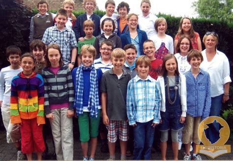 CLERMONT 2010 Photo De Classe 5 6 Primaire Thimister Clermont