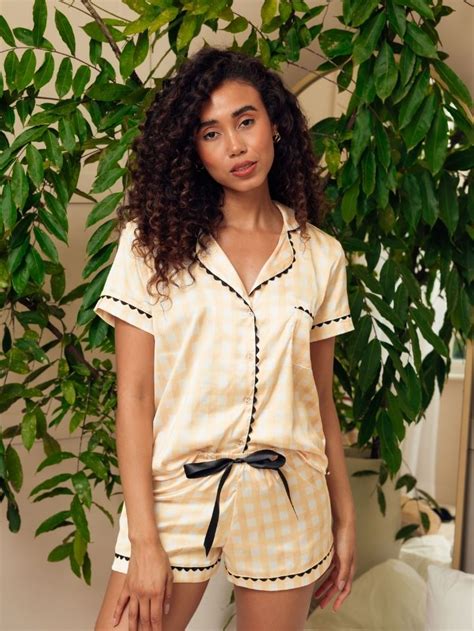 Pijama Afeto Xadrez Amarelo Oui Lingerie Pe As Feitas M O Muito Amor E Carinho