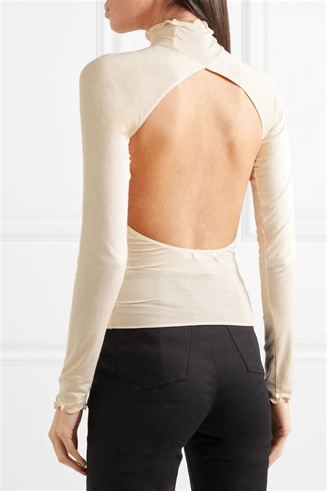 cool fall clothing pieces  reinvent  wardrobe   wear