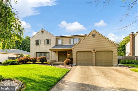 13 Greentree Way Cherry Hill Nj 08003 See Est Value Schools And More