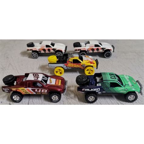 Hot Wheels Toyota Off Road Truck Mix Shopee Malaysia
