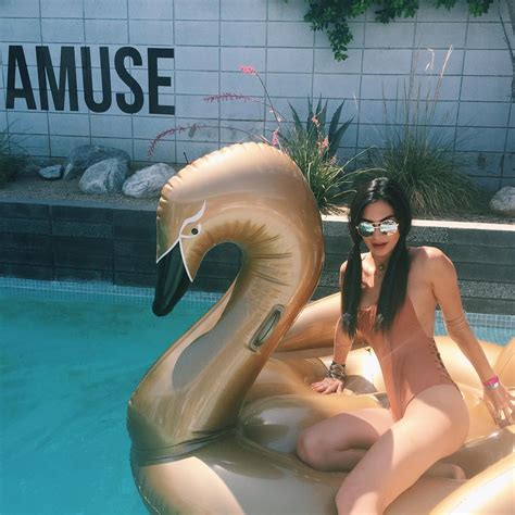 Natalee Linéz Sexy non Nude Collection Photos The Fappening