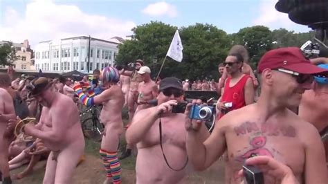 Nudes World Naked Bike Ride Outside Thisvid