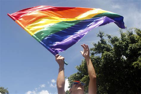 Por qué se celebra el día del orgullo gay y desde cuándo se marcha en Colombia Infobae