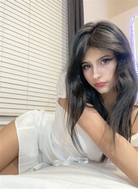 Slutty Goth Babe At Your Service Scrolller