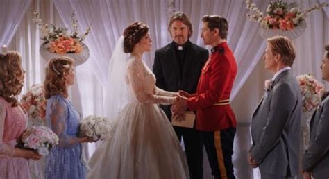 Is Erin Krakow Married? Husband, Dating, Measurements, Height & More