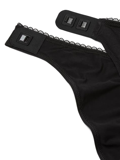 La Marque Victoria S Secret Lance Sa Premi Re Collection De Lingerie Inclusive