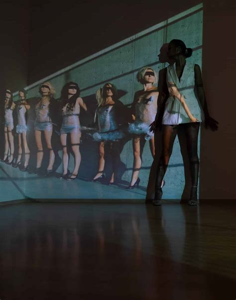 Projector Portrait Photography: What You Need to Know Before Getting