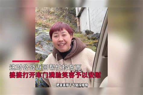 宝妈带女儿回家过年，公婆开心跑来全家出门迎接：被爱包裹的童年