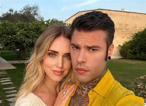 Chiara Ferragni E Fedez Nudi A Letto La Foto Accende Instagram