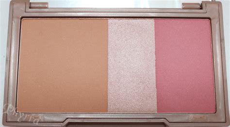 Urban Decay Naked Flushed Palette On Pale Skin