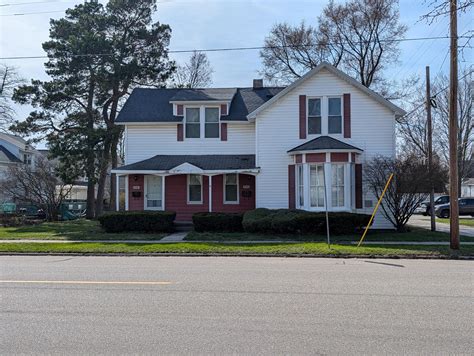 208 S Washington Ave, Ludington, MI 49431 - MLS 26016471 - Coldwell Banker