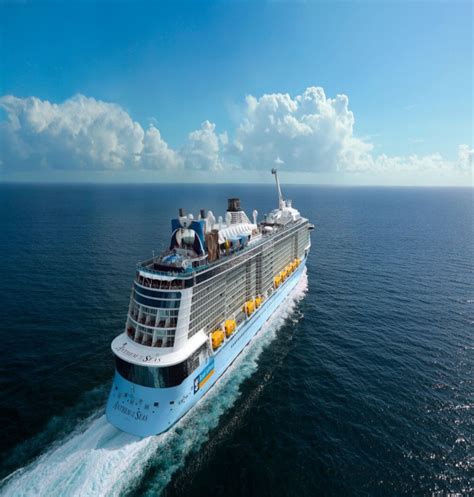 Book Caribbean Cruises: Cruises to Caribbean | Book-A-Cruise.com