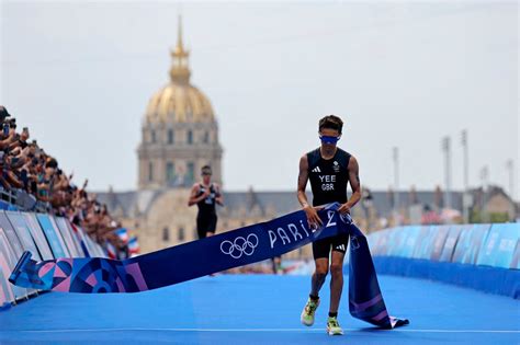 Olympics Alex Yee Wins Stunning Gold Medal In Men S Triathlon