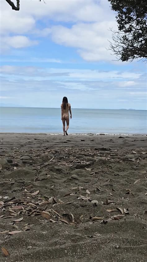Korean Teen Walking Naked On The Beach With Perfect Tits Asian Asian Porn Xhamster