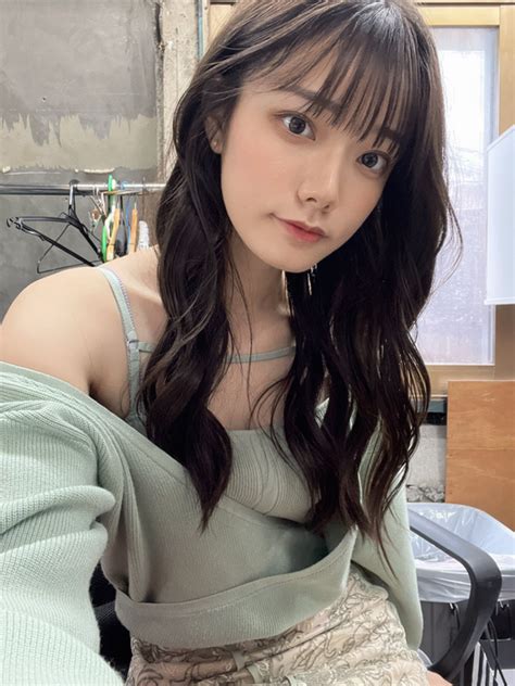 Hot girl bất ngờ chuyển hướng nghề nghiệp mơ ước trở thành thần tượng giống Yua Mikami và đạt