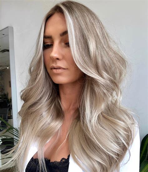 40 Bombshell Silver Hair Color Ideas For 2024 Hair Adviser Silver