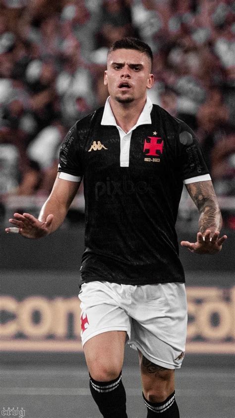 Pec Marca Dois Em Goleada No Engenh O Contra As Flores Fotos Vasco