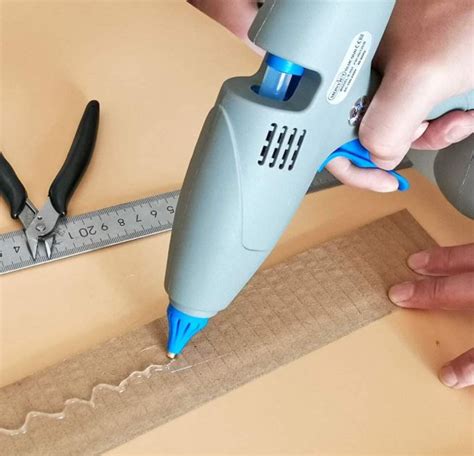 Guide To The Best Cordless Hot Glue Gun Battery Powered Nerd Techy