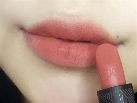 SON NUDE cây son nude giá bình dân hợp với con gái châu Á