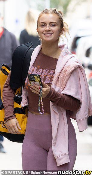 Maisie Smith Maisiesmithofficial Nude OnlyFans Photo 124 Nudostar TV