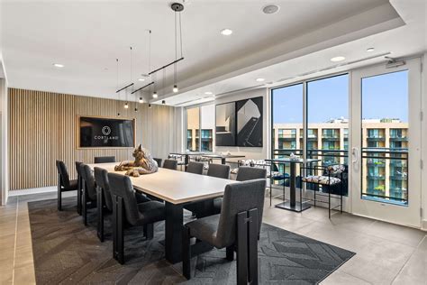 1600 s eads st arlington 6