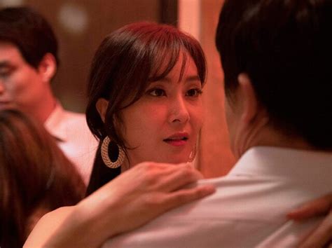 Divorced Actress Shames Singer Ex Husband For Harassing Her Over Moaning In A Sex Scene Koreaboo