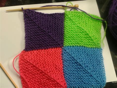 The Knitting Assassin!: The mighty 'mitred' square!