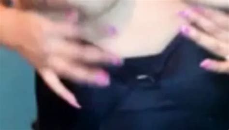 Free Amateur Striptease Porn Videos Xhamster