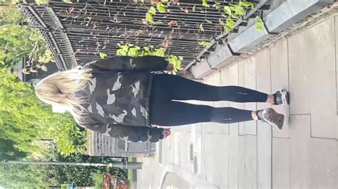 Slim blonde walking yoga pants ThisVid Türkçe