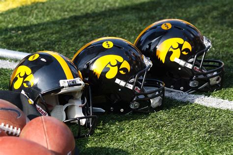 Iowa Football Wallpaper Wallpapersafari