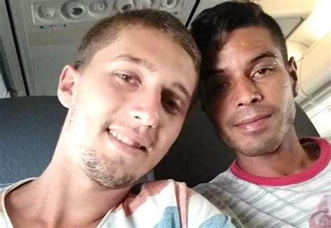 Ragazzo 23enne finge la sua morte la famiglia non lo accettava per la sua omosessualità Gay it