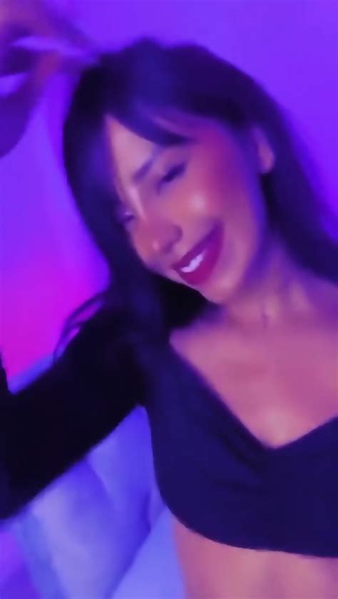 Brunette Shorthair Prettyface