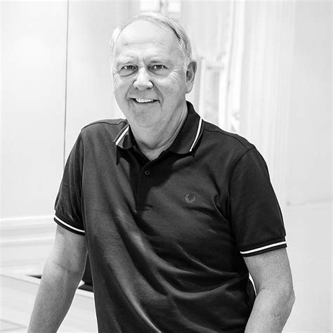 Stephen Mackinder | Biography | Mackinder Hair