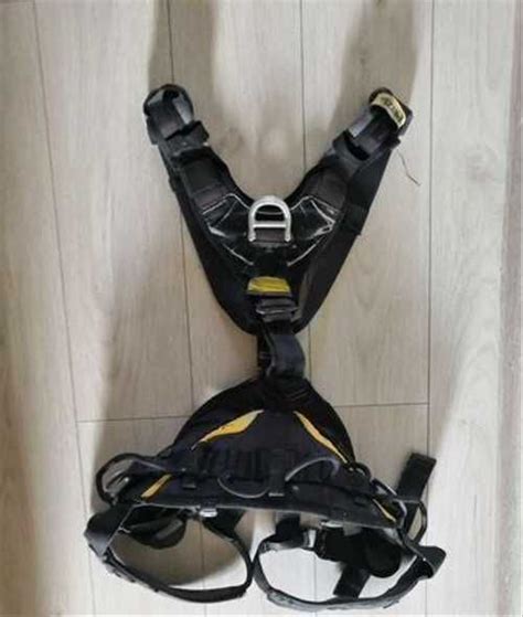 Petzl. Альпинистское снаряжение. привязь Москва | Товары для хобби ...