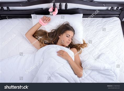 What Is A Bed Girl At Tyler Mckinley Blog