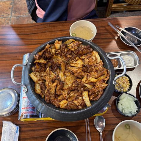 수원 아주대 맛집 사랑집 돼지김치구이 익숙한 그 맛