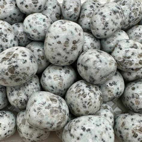 Kiwi Sesame Tumbled Stones Wholesale Mason Crystal