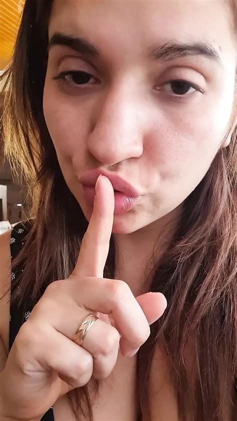 Mom Jerking In Silence Amateur Amateur Porn Feat Le Lait Rosse XHamster