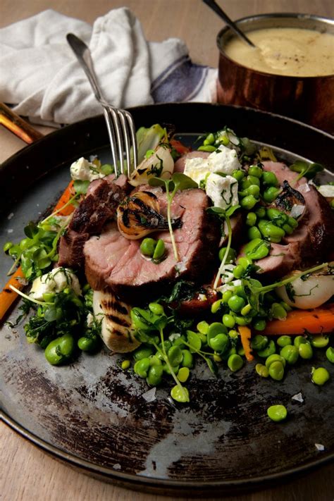 Lammstek med fetaost och potatispuré Vin sprit öl och cider