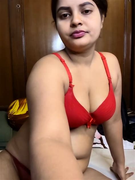 Rk Porn Showing Pussy Asshole And Pissing In Toilet On StripChat Live With FACE