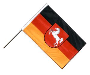 Niedersachsen Flagge 17 Größen sofort lieferbar FlaggenPlatz de